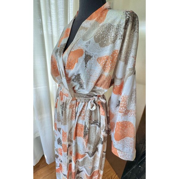 Vintage 80s robe, kaki green, tan, orange abstract floral print, cinched waist - Picture 2 of 10